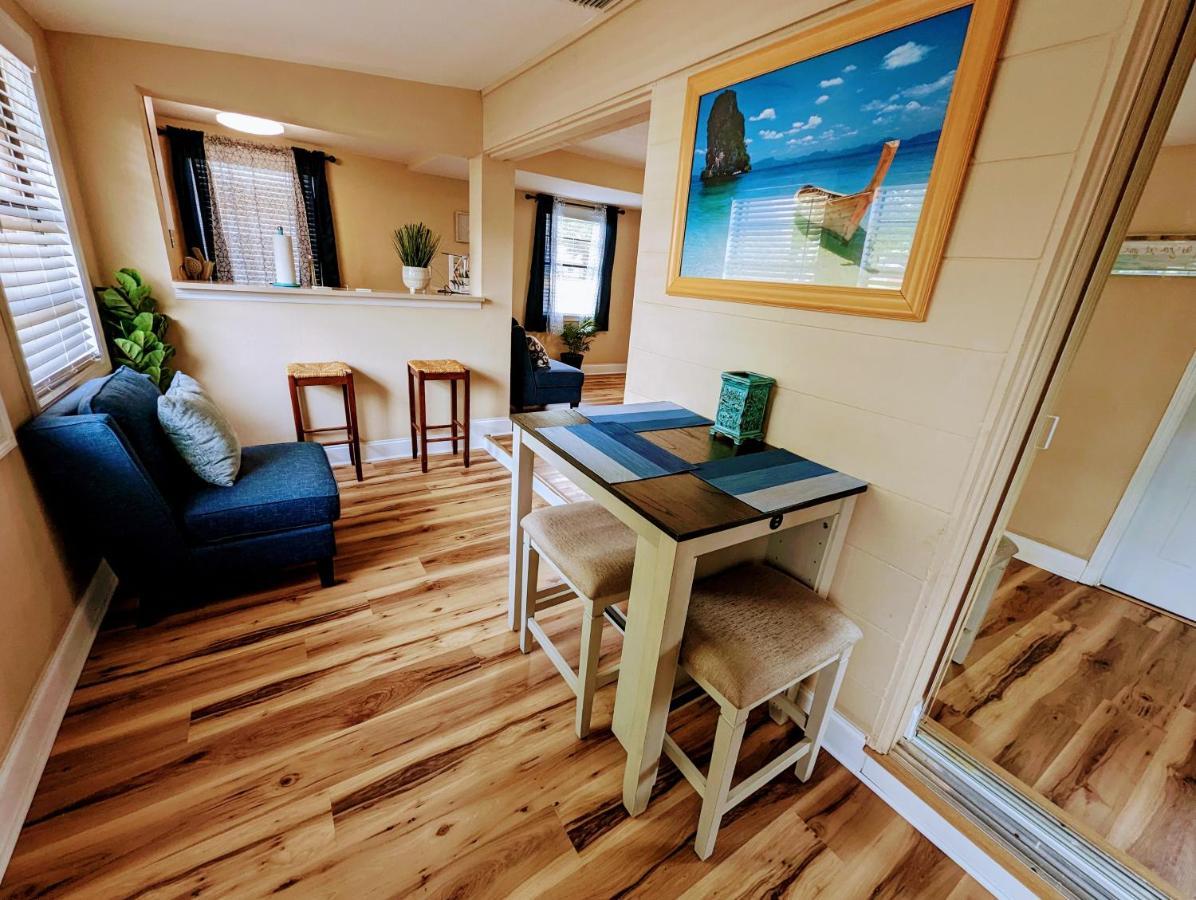Charming & Cozy Lagoon Retreat - Steps From River - Parking Тітусвілл Екстер'єр фото